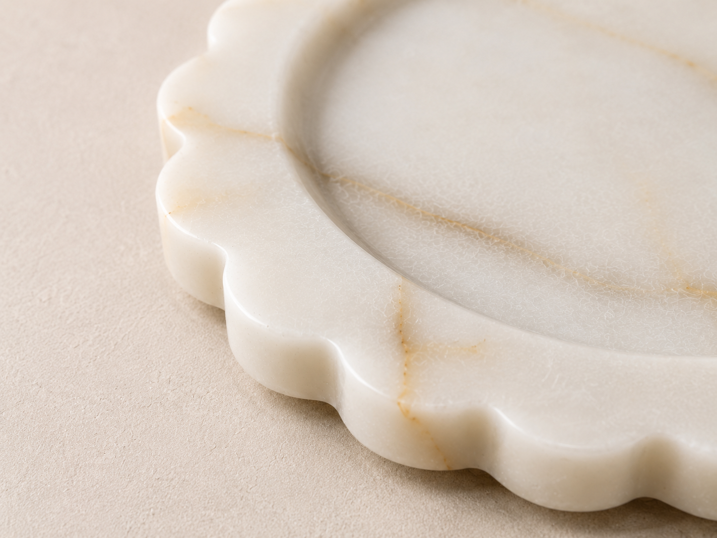 White Marble Round Scallop Tray