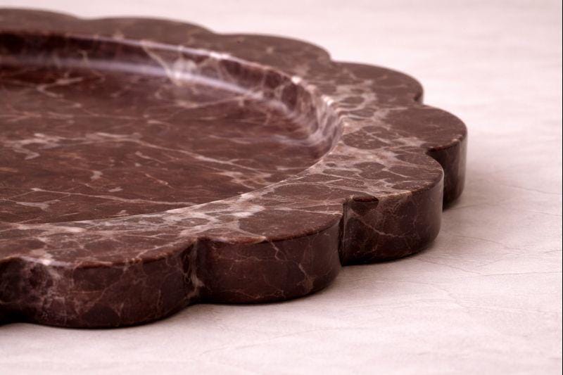 Burgundy Marble Round Scallop Tray